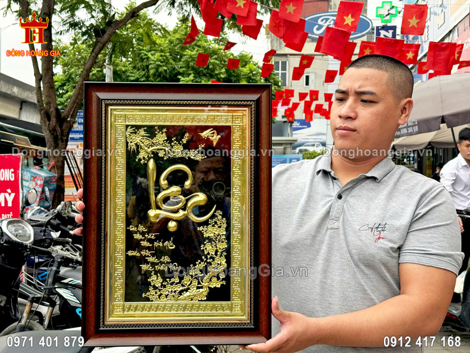 Tranh chữ lộc thư pháp bằng đồng là dòng sản phẩm được nhiều người yêu thích